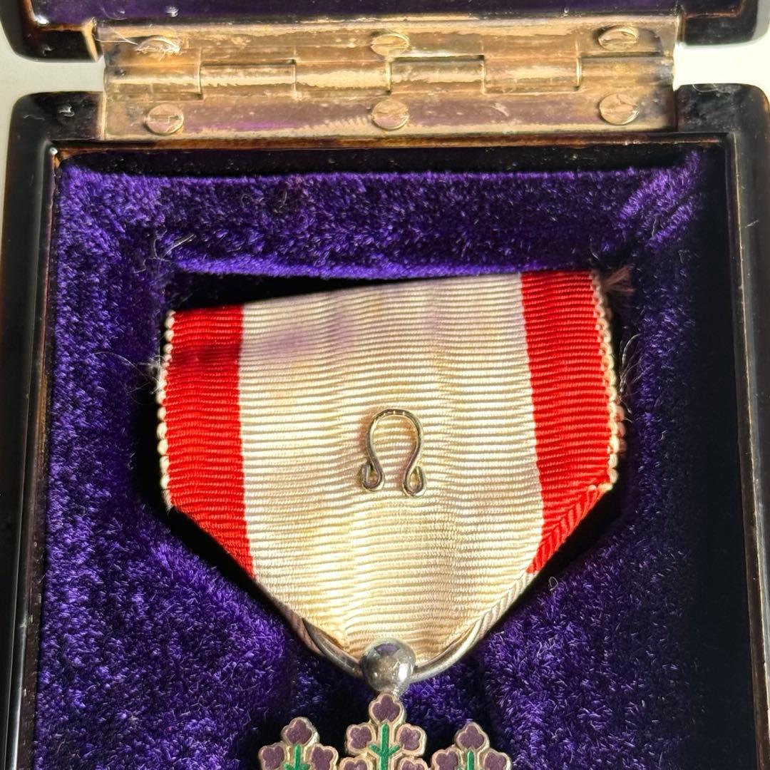 K*N様 勲六等単光旭日章 旧日本軍 金文字共箱付 勲章【NN1130-1】