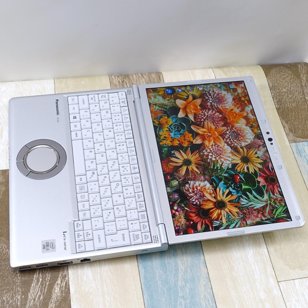 累積使用時間僅少で美品の軽量モバイル✨第１０世代ｉ５に超高速新品ＳＳＤ５１２ＧＢ