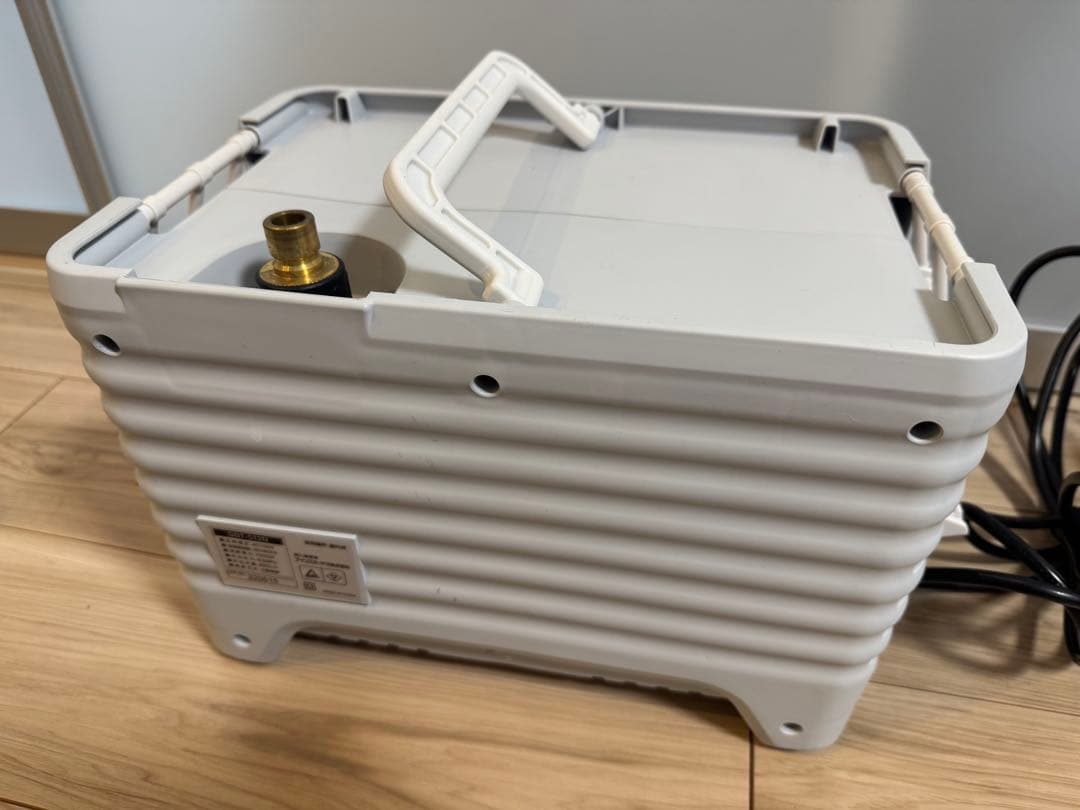 【専用デッキブラシ付】タンク式高圧洗浄機 アイリスオーヤマ SBT-512N