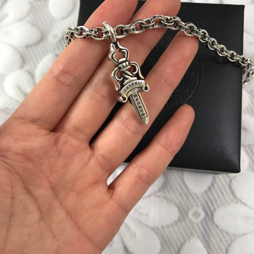 美品！クロムハーツ ネックレス シルバー