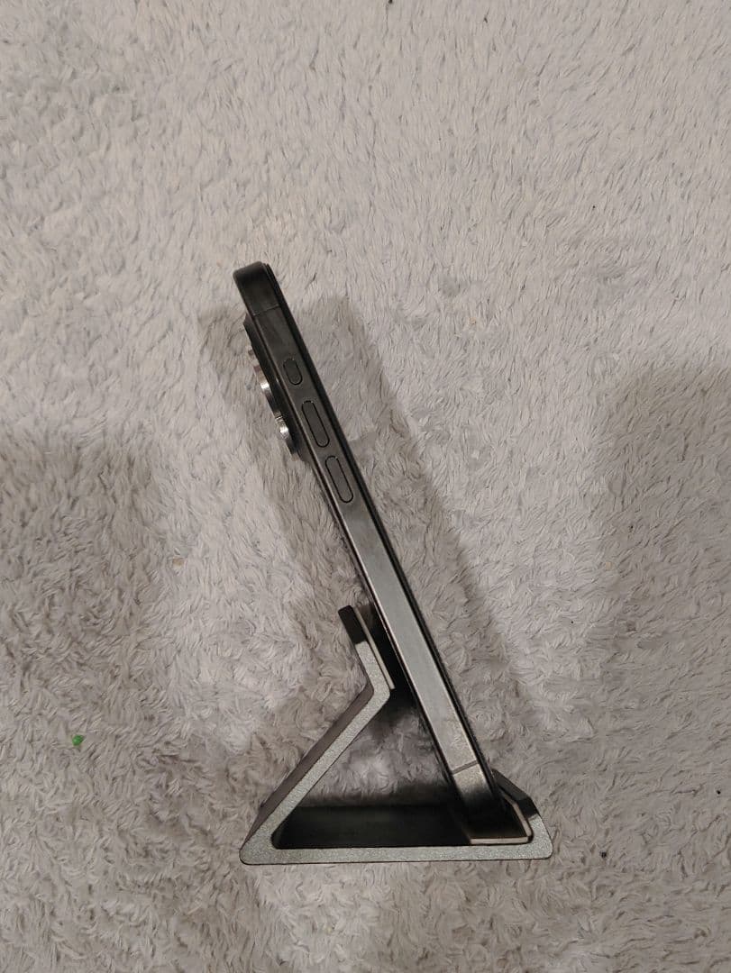 ハ*ト様 iPhone 15pro 128GB 北米版 A2848 バッテリー容