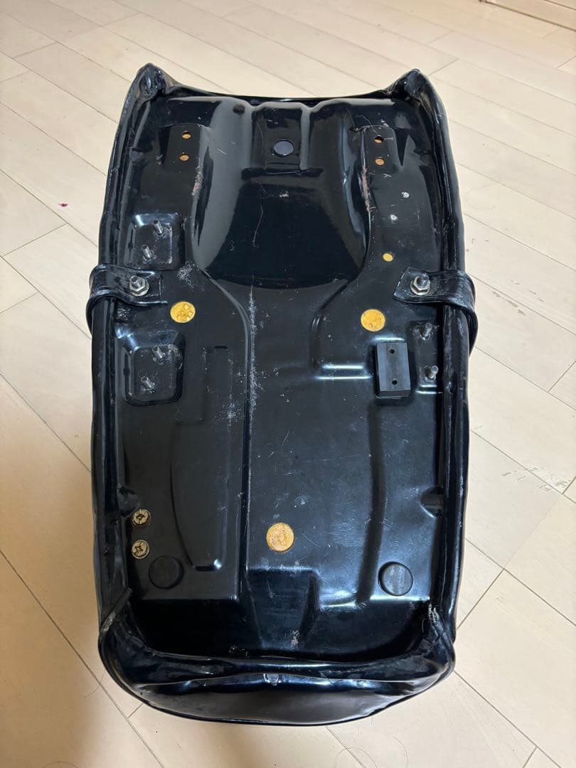 GS400 チョビ三段シート