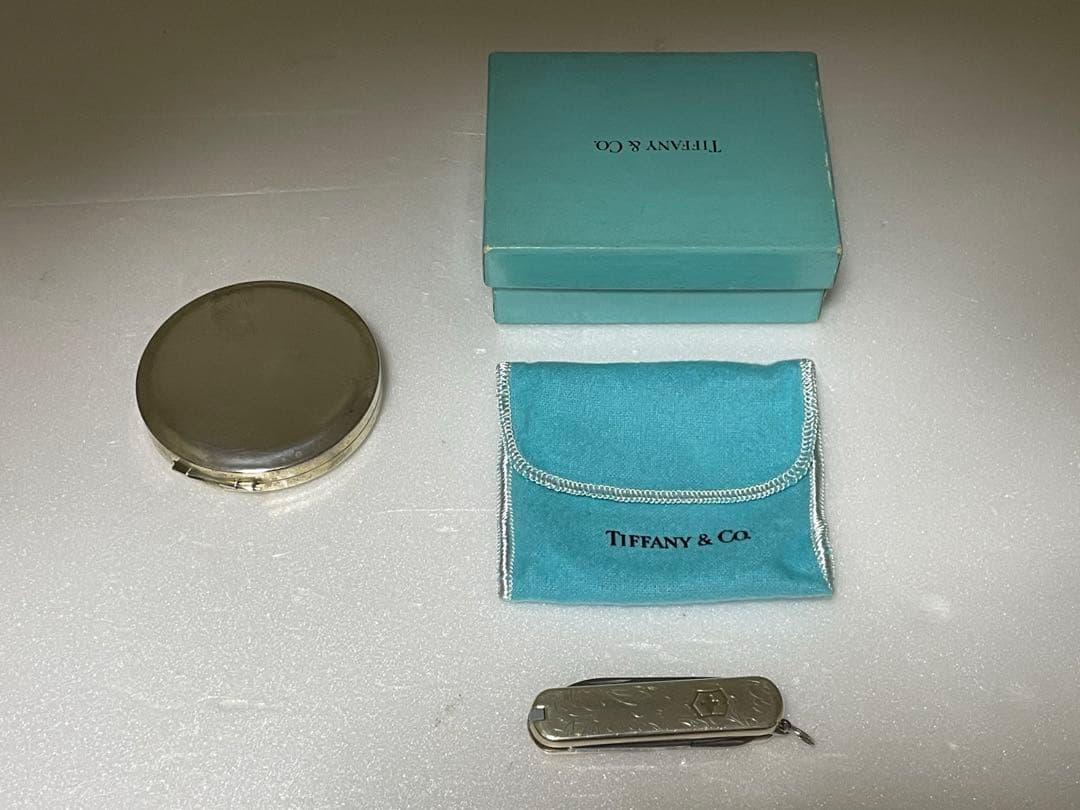 Tiffany & Co Victorinox ナイフ ファンデーションケース