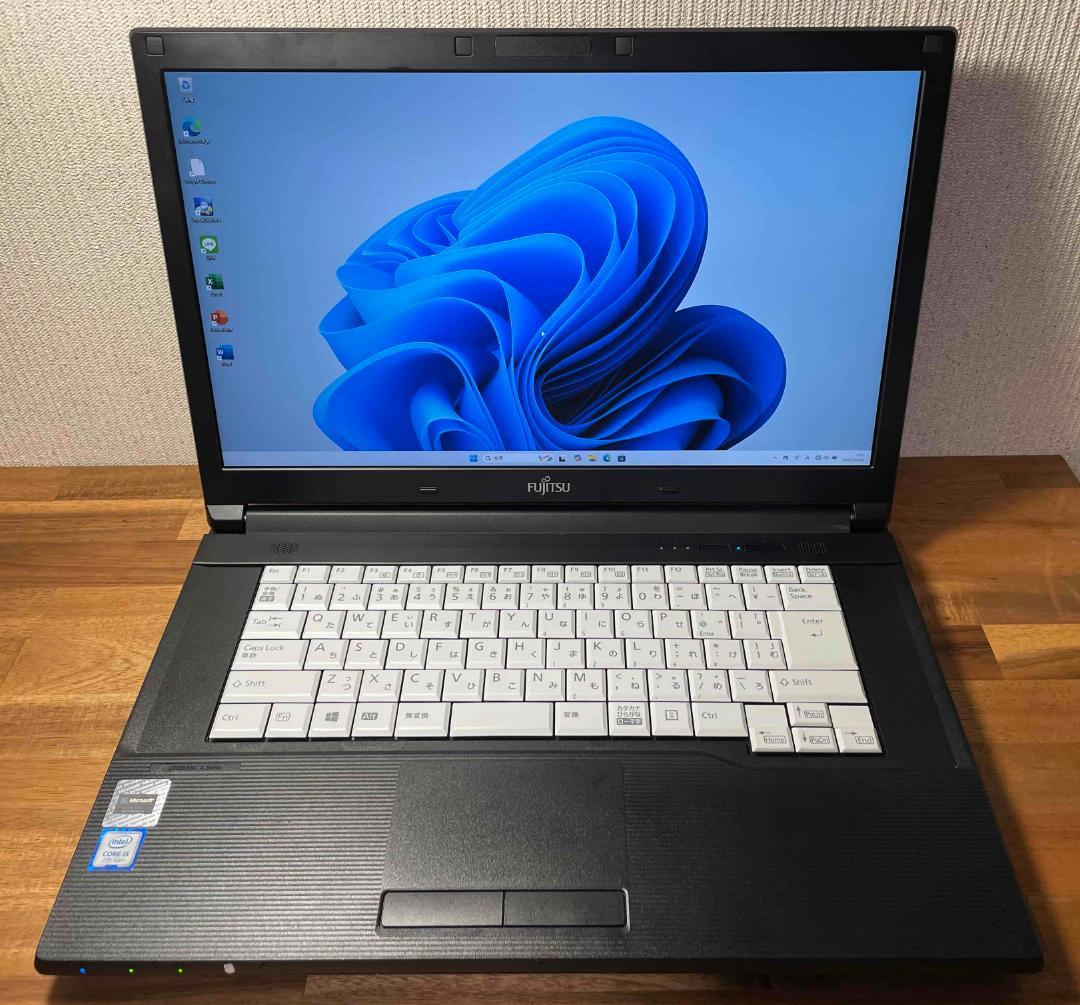 Win11 Office LIFEBOOK メモリ8GB 新品SSD256GB