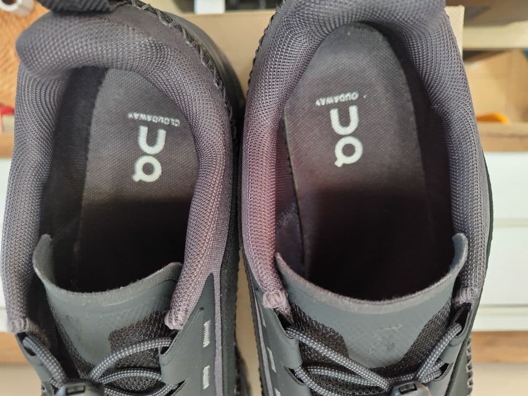 M*具様 【未使用】CLOUDAWAY 2 27　3WE30080106　オンク