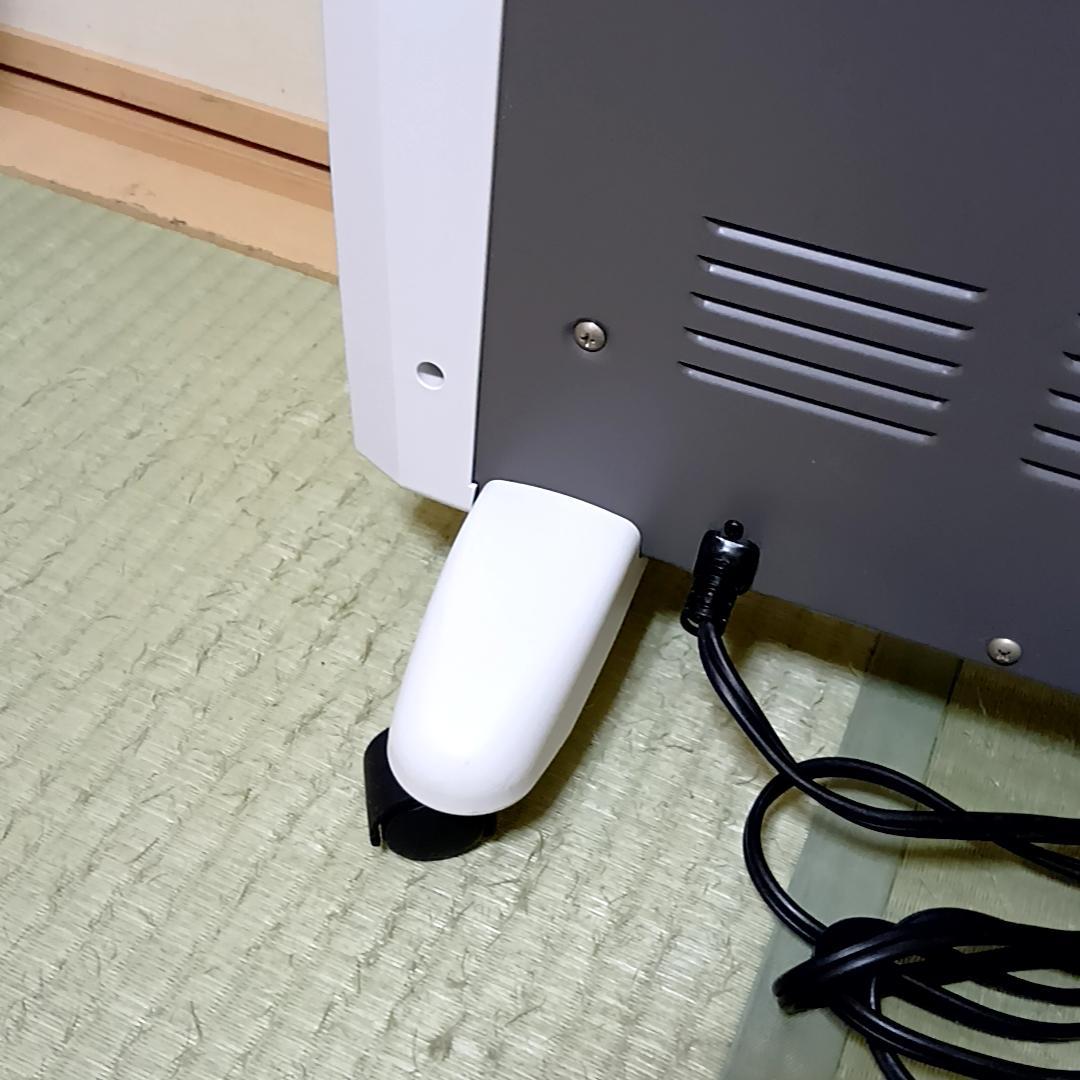 Green様。ゼンケン　遠赤外線暖房器 アーバンホット RH-2200 ホワイト