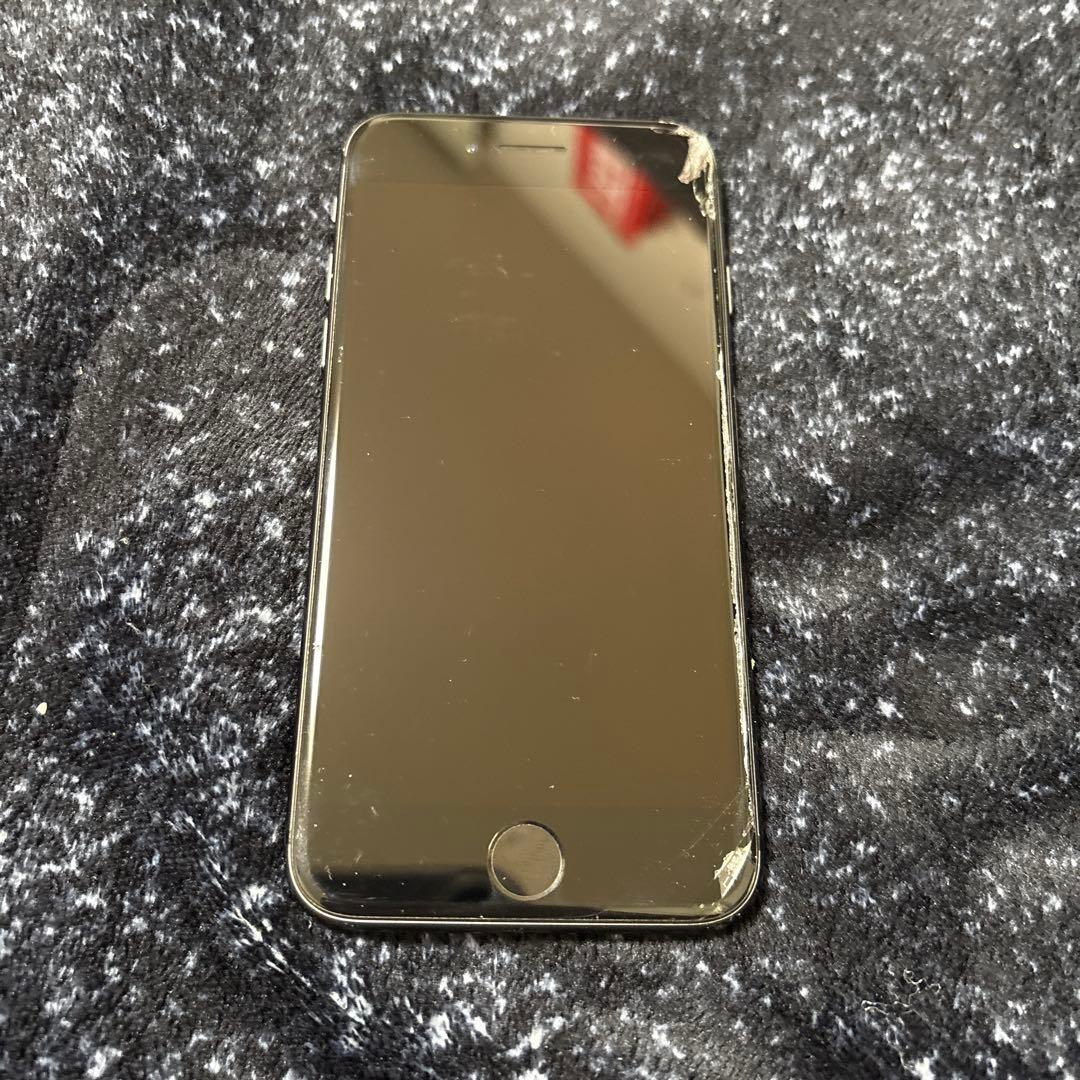 iPhone8 64GB 本体　ブラック　大きい傷あり