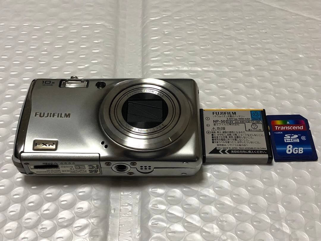 デジタルカメラ FUJIFILM FinePix F70 EXR