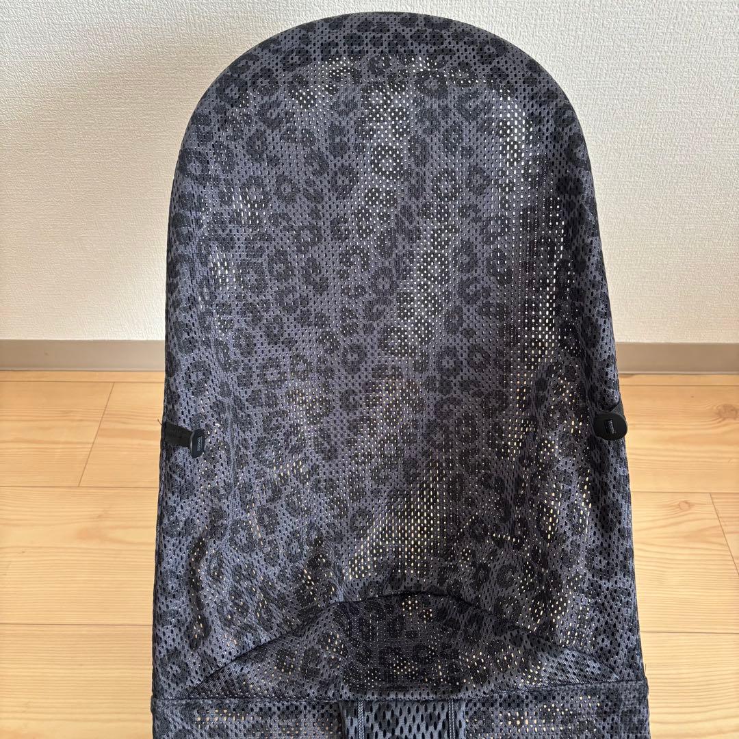 【美品】ベビービョルン　バウンサー　ブリスエアーアンスラサイト　レパード