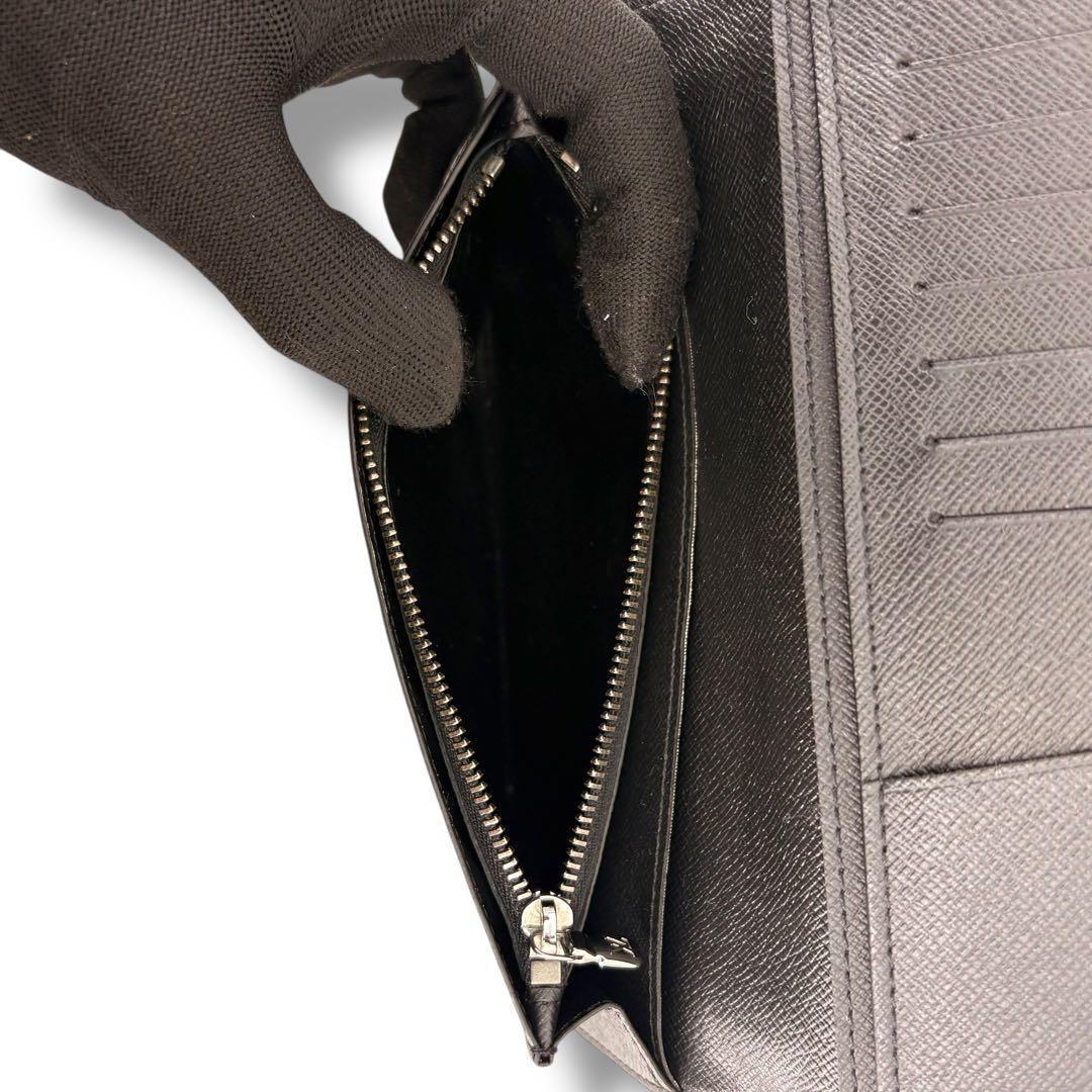 新品に近い　新型　ルイヴィトン ポルトフォイユブラザ エクリプスモノグラム 財布