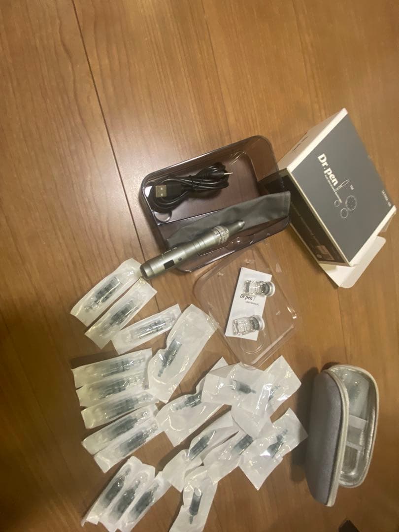 Dr.pen ULTIMA-M8 美顔器☆カードリッジ付き