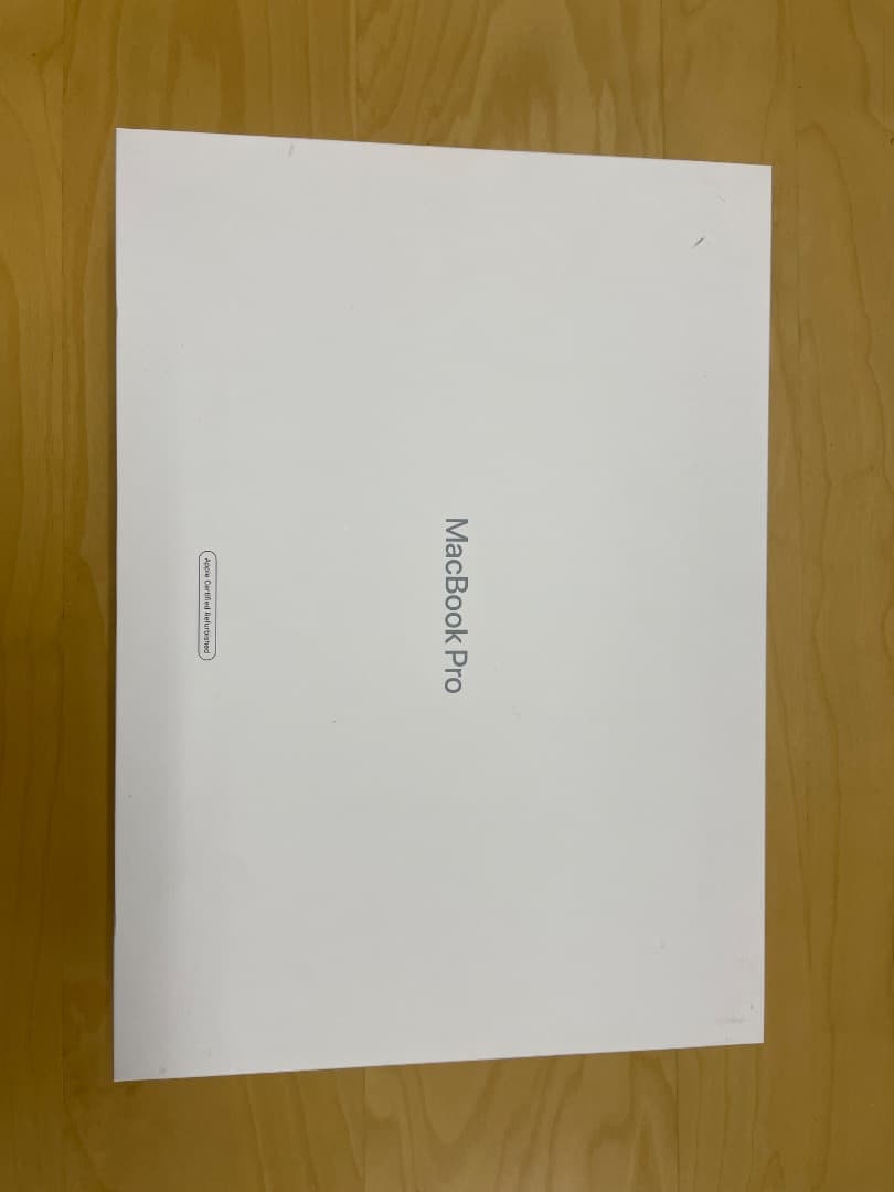 MacBook Pro 2019 13インチ スペースグレイ