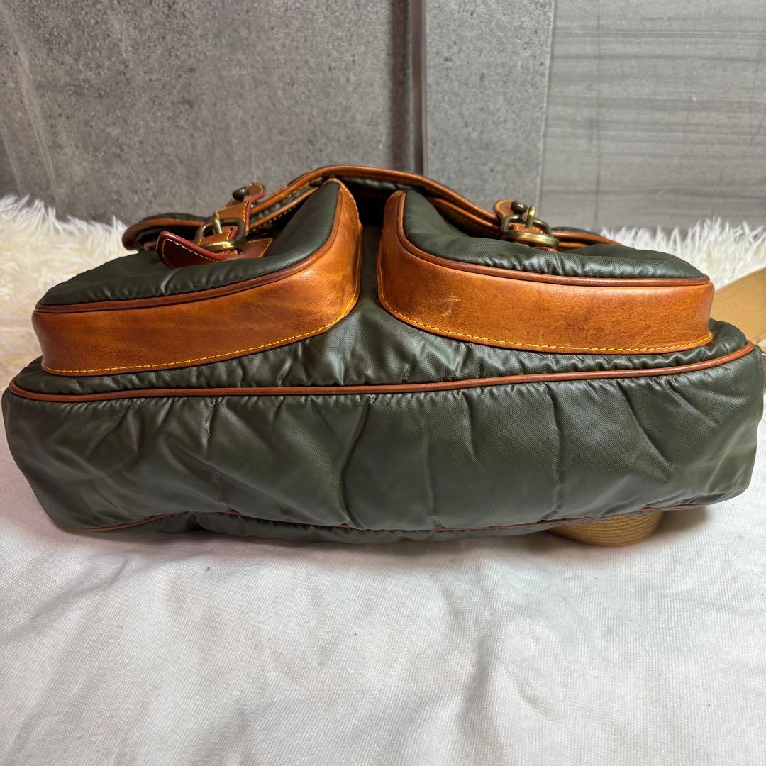 大人気✨　ハンティングワールド バチューサーパス カーキ系 メッセンジャーバッグ