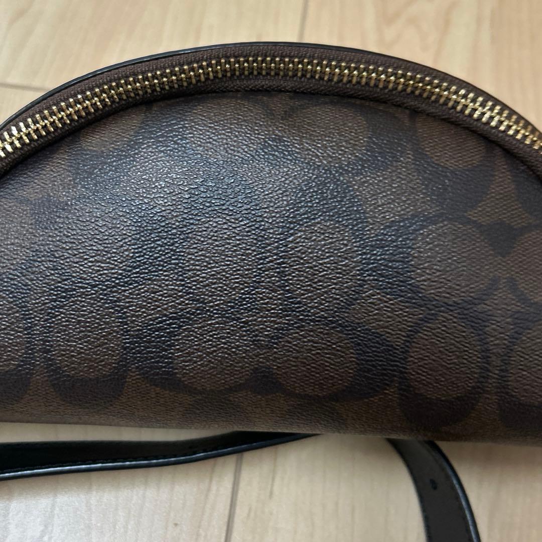 とと　コーチPVCレザーウエストポーチ