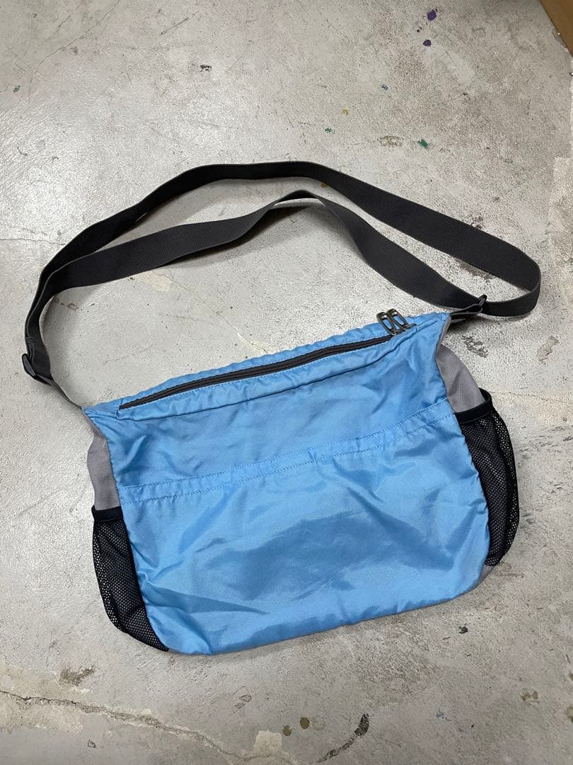 90s NIKE ナイキ　ショルダーバック　y2k 水色　刺繍 ナイロン　テック