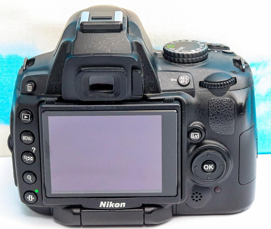 ニコン Nikon D5000⭐️スマホに転送♪⭐️自撮りラクラク⭐️即日発送