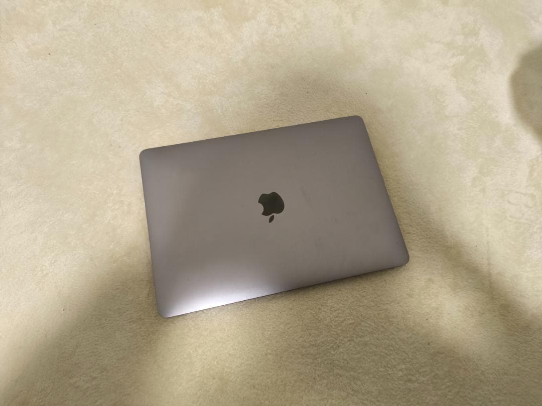 2022年製　M2/16GB Macbookpro　タッチバー