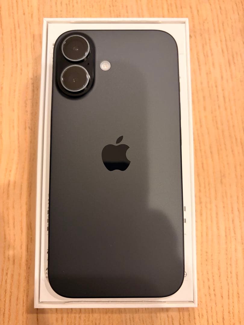 【美品】iPhone16 128GBブラック SIMフリー