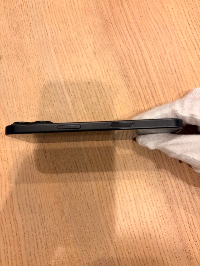 【美品】iPhone16 128GBブラック SIMフリー