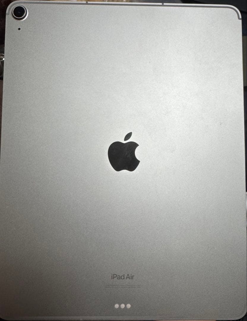 T*E様 iPad Air M2 13インチ256GB Wi-Fi + Cell