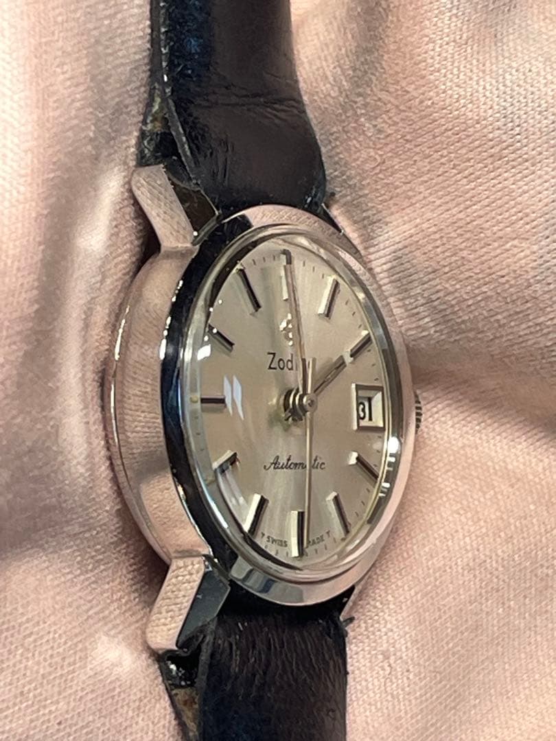 SWISS ZODIAC Automatic Date 正確稼働　新革ベルト　箱