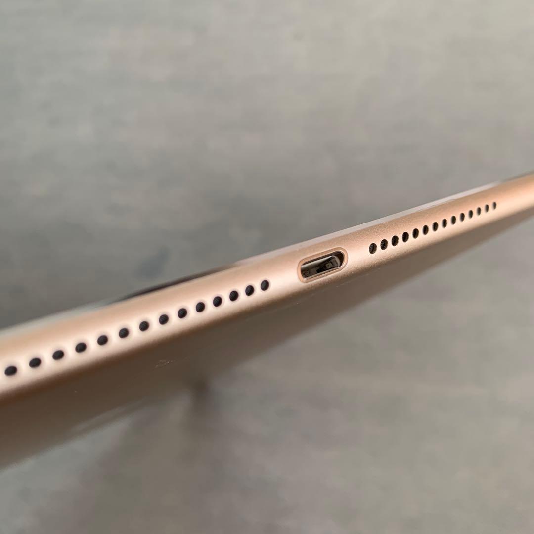 iPad Air2 第2世代 フリー16GB GOLD