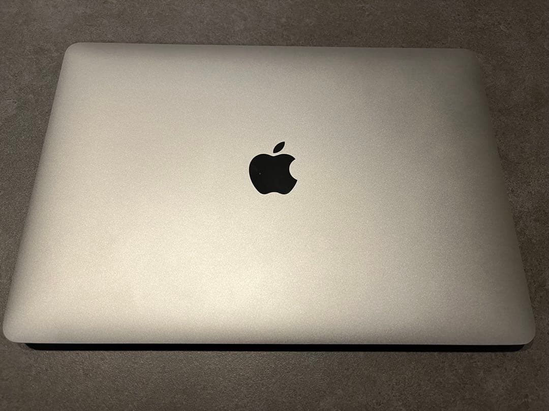 Apple MacBook Air (M1、メモリ16GB)スペースグレイ