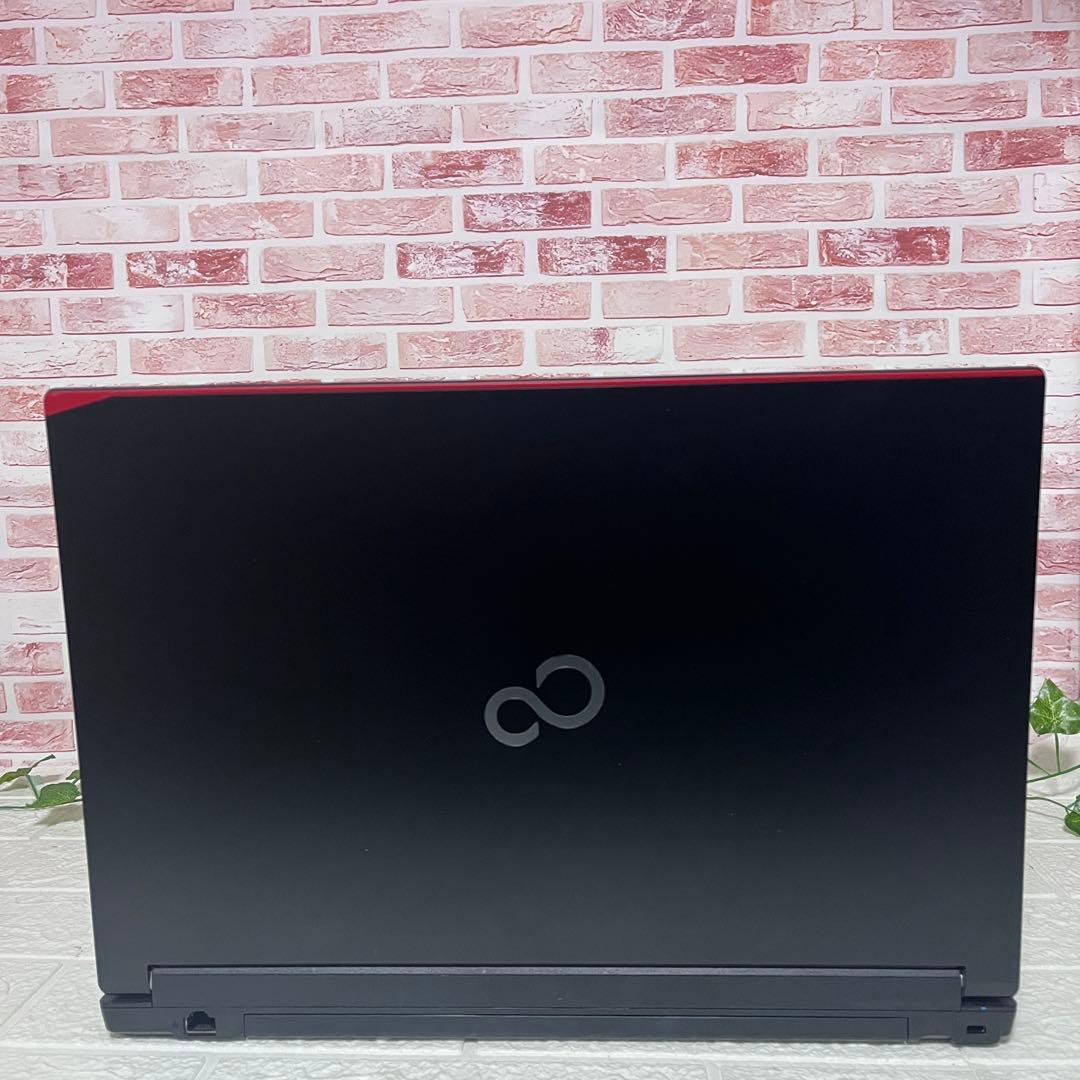 ★高解像度美品　SSD256GB メモリ8GB★A747/S ノートPC150