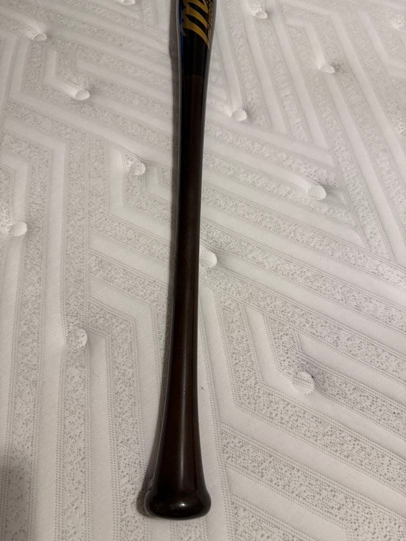 marucci 84cm 876g 硬式木製バット