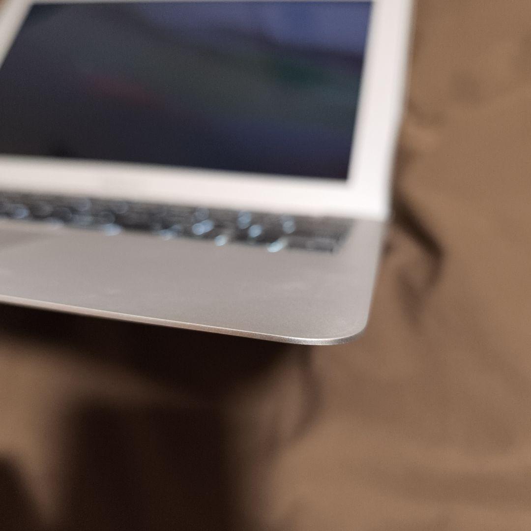 【美品】MacBook Air 11インチ Early 2014【おまけ付き】