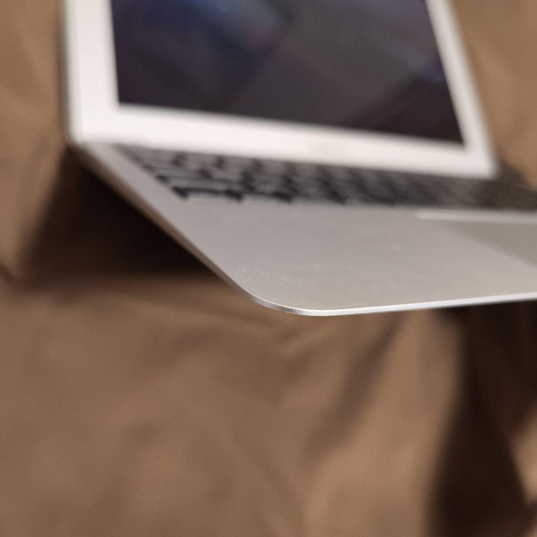 【美品】MacBook Air 11インチ Early 2014【おまけ付き】