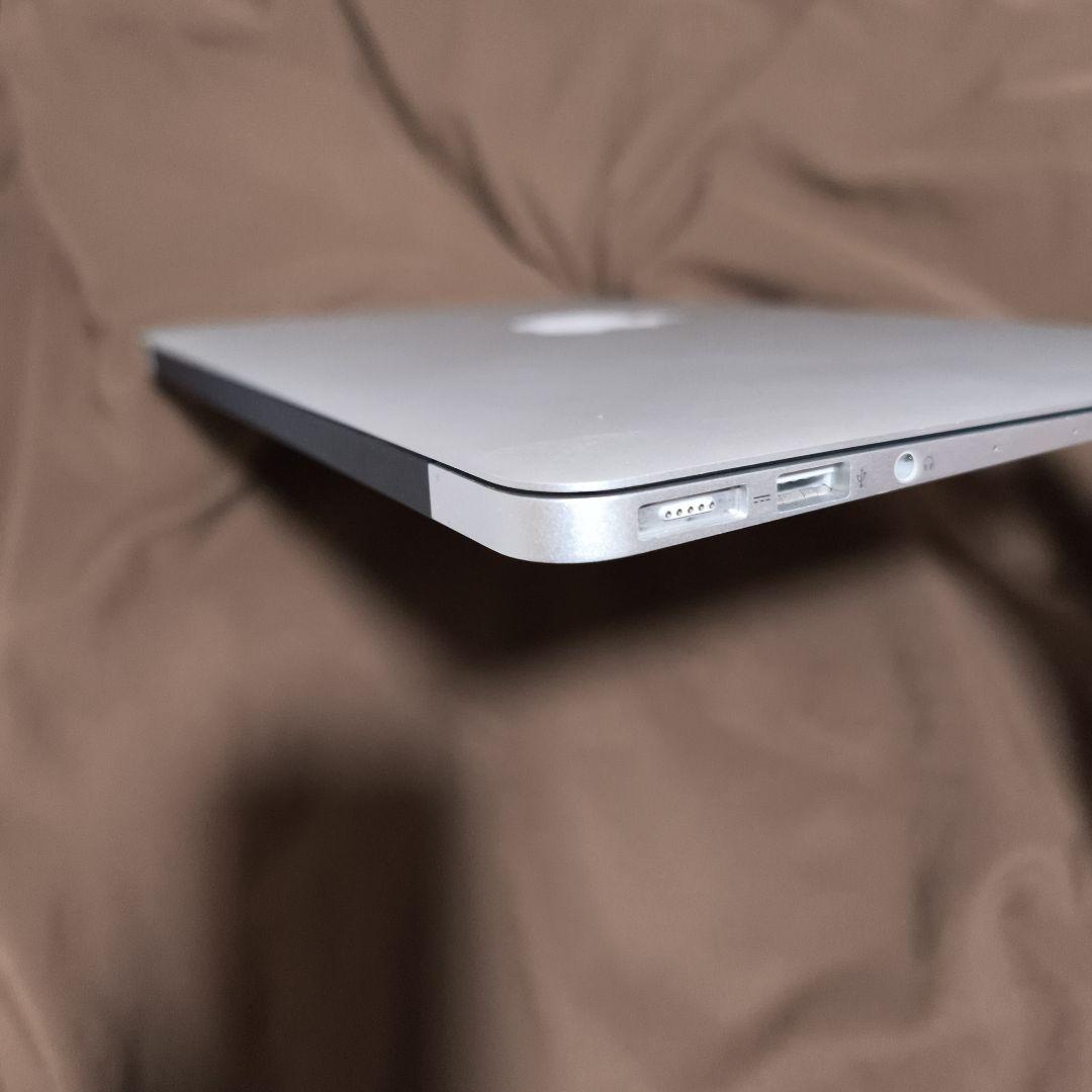【美品】MacBook Air 11インチ Early 2014【おまけ付き】