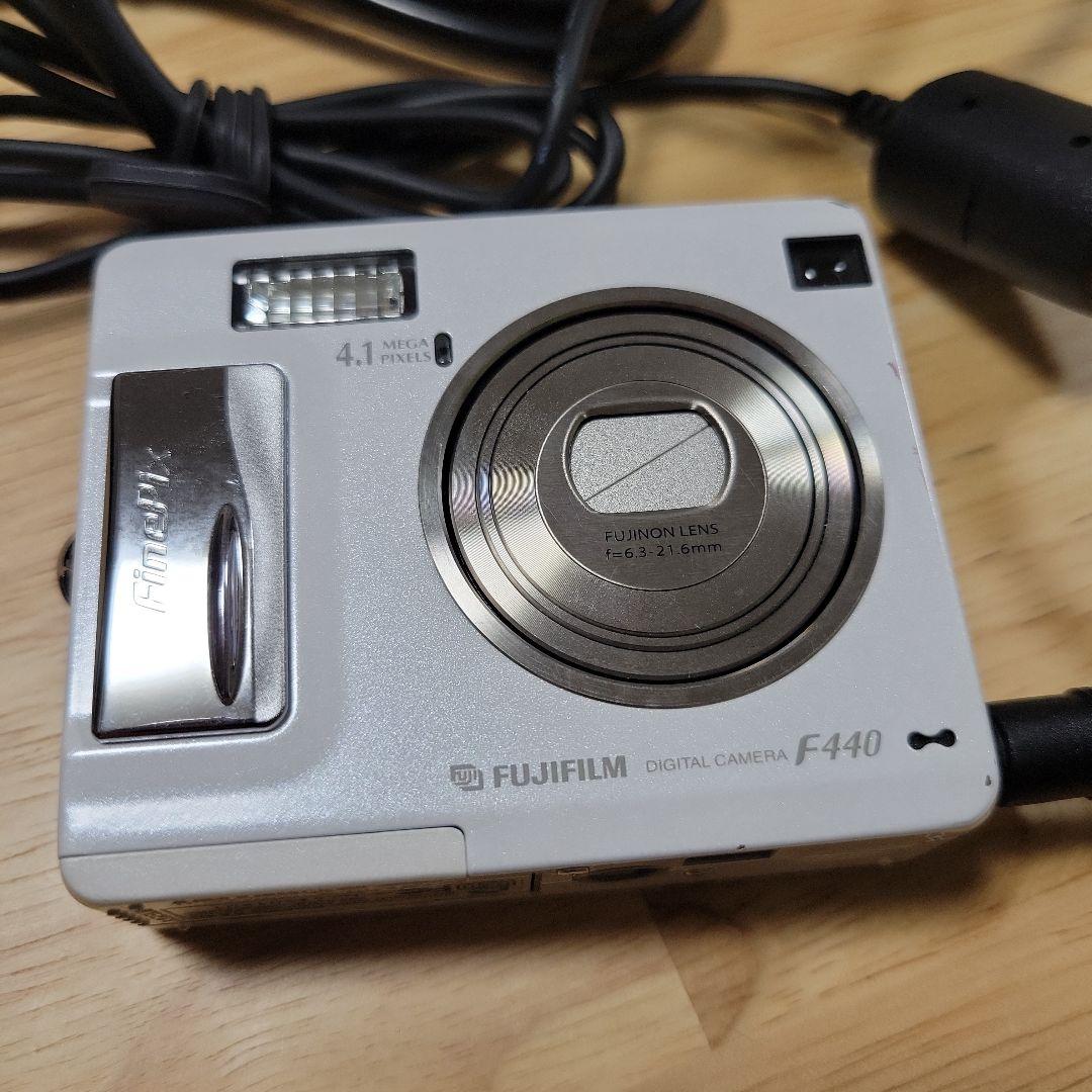 FUJIFILM F440 コンパクトデジタルカメラ