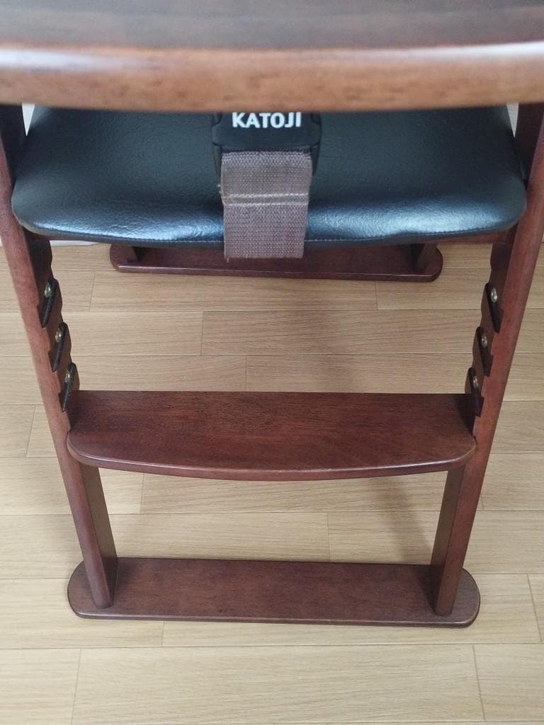 【美品】 カトージ ベビーチェア クッション付 折りたたみ式　KATOJI