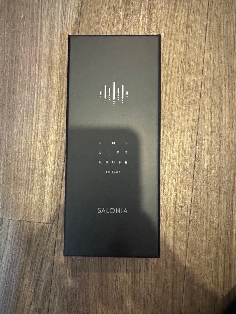 【美品・即日発送】EMS LIFT BRUSH SALONIA 美顔器