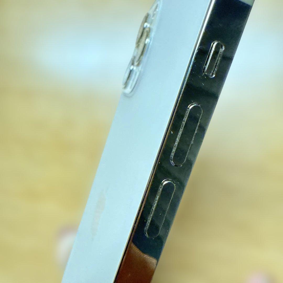 iPhone 12pro 256GB 中古　SIM接触不良あり