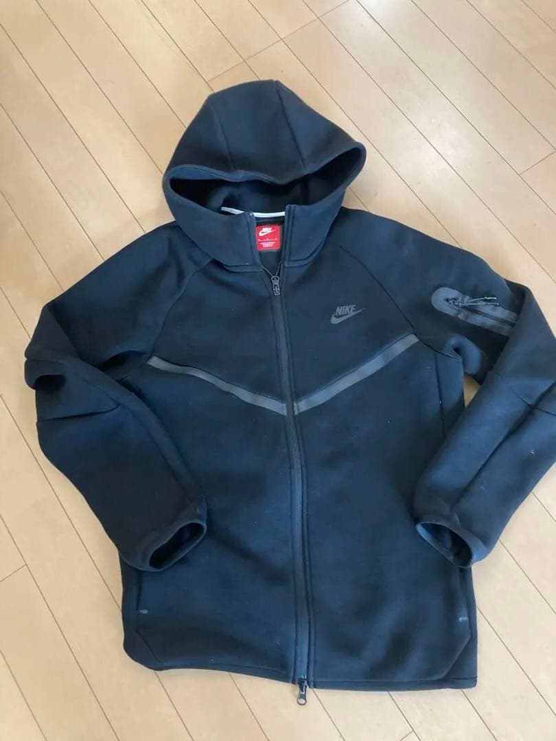 NIKE テックフリース Mサイズ 黒