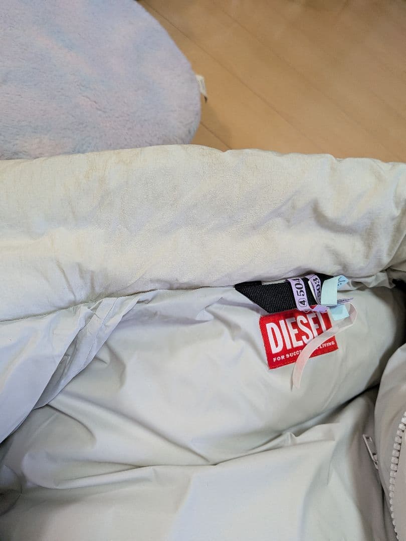 竹*様 DIESEL ダウンベスト フード付き