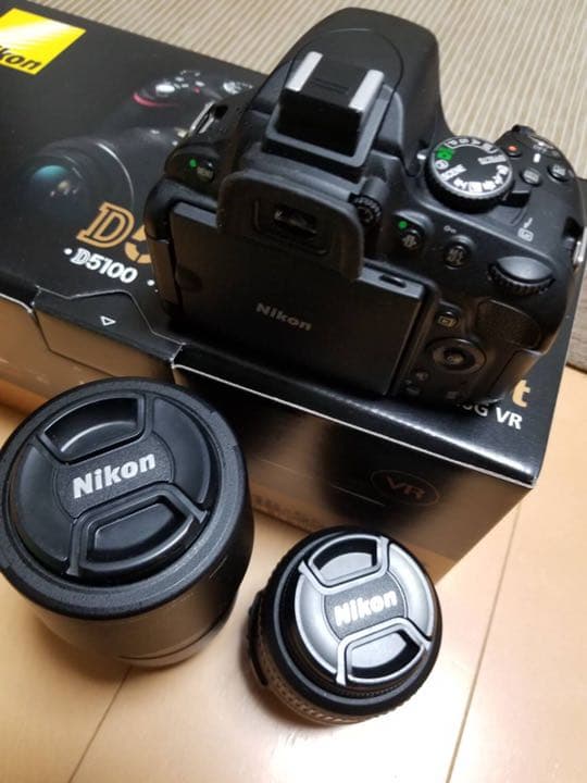NIKON 一眼レフカメラ　D5100 ダブルズームキット