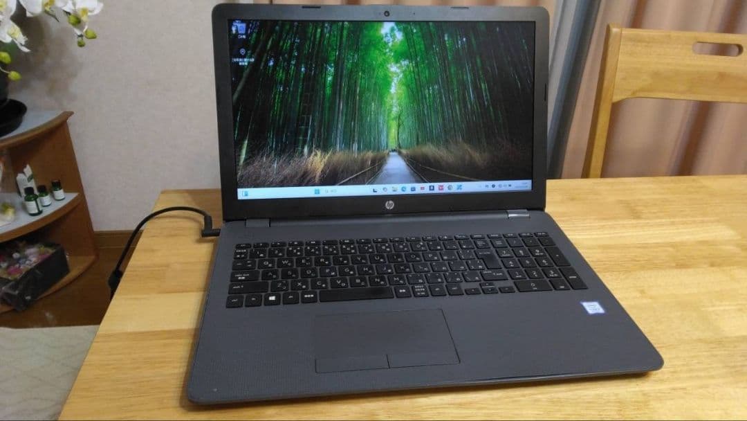 高性能☆HP 250 G6 i3-7020U メモリ8GB SSD240オフィス