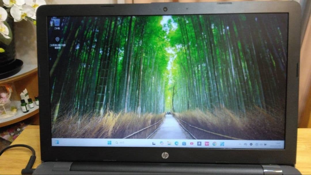 高性能☆HP 250 G6 i3-7020U メモリ8GB SSD240オフィス