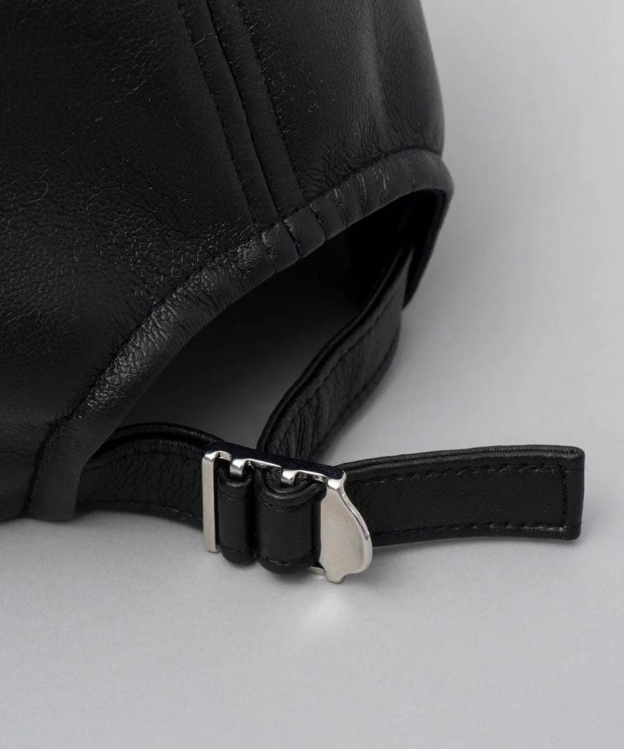 メゾンスペシャル　帽子　ユニセックス　レザーキャップ