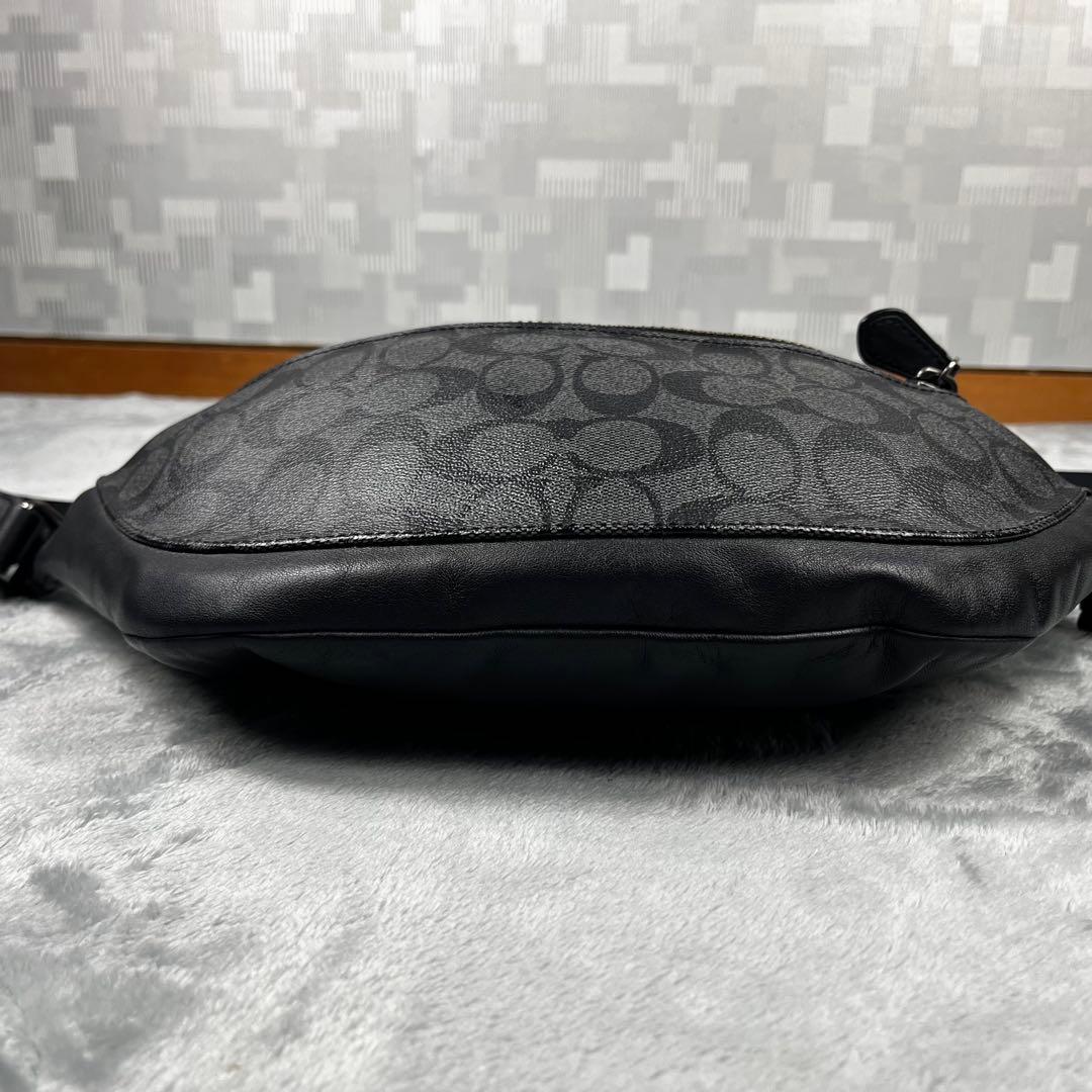 Coach コーチ ボディバッグ シグネチャー ブラック 黒 斜め掛け◎