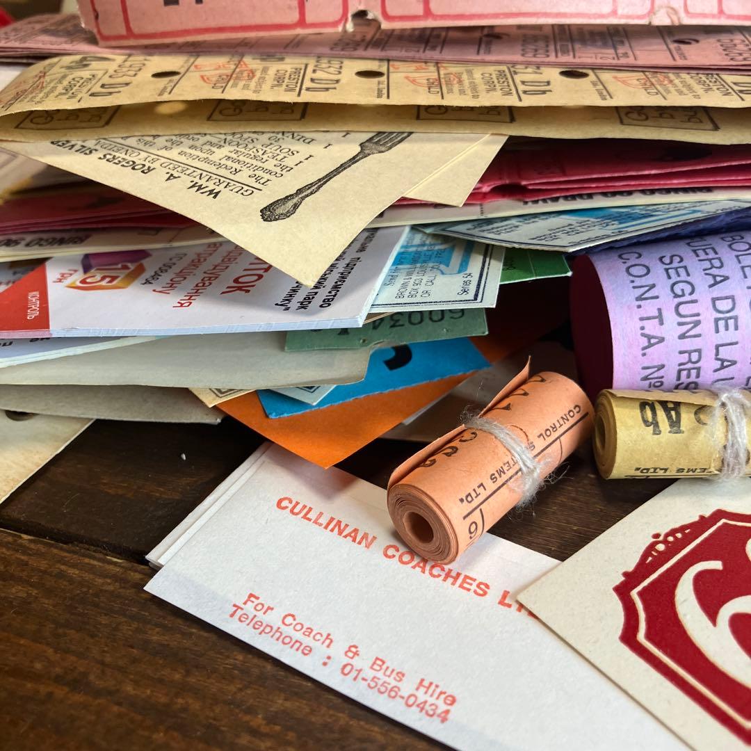 A4サイズにたっぷりヴィンテージチケット他　かなりお得　大量とロールチケットす