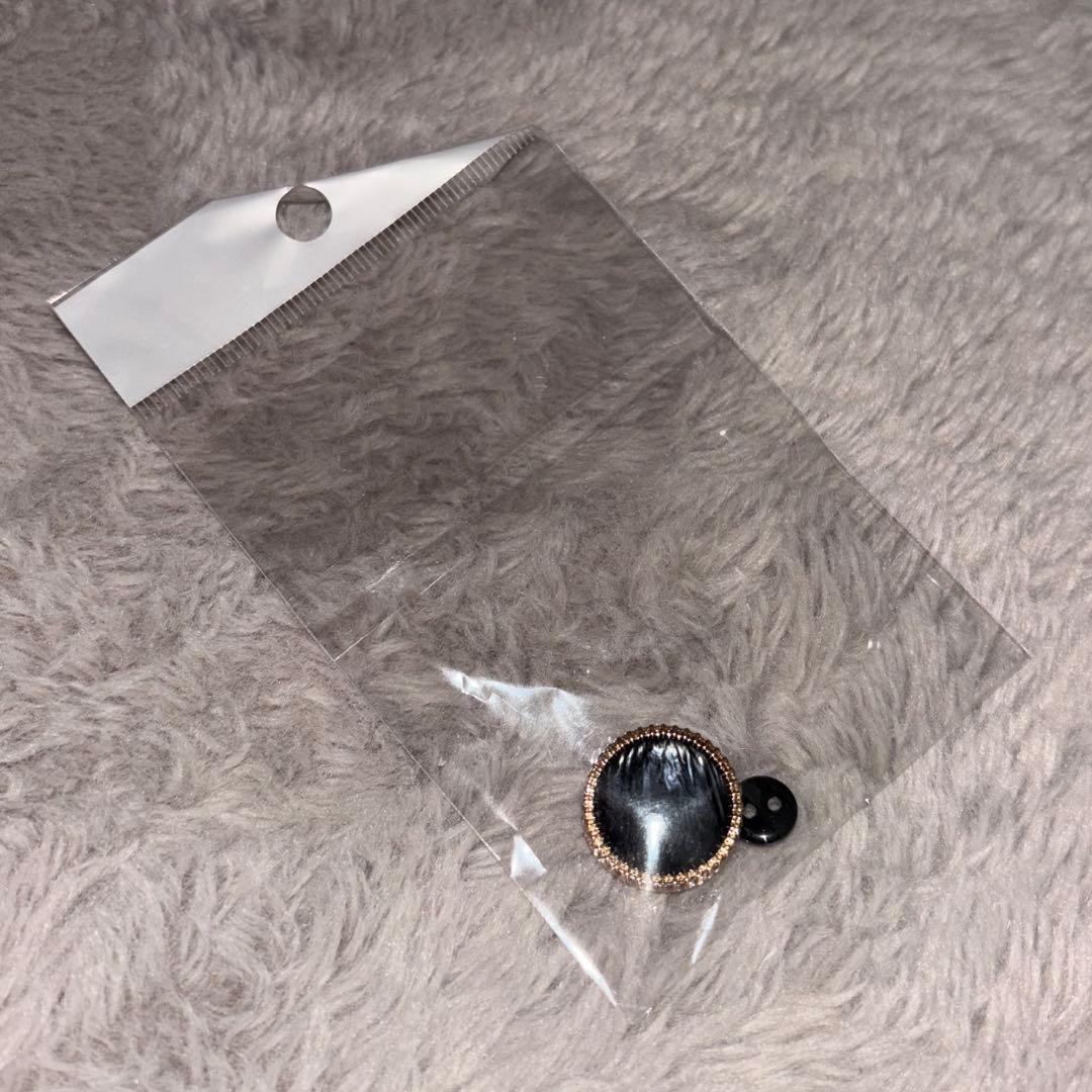 LIP SERVICE ファーオフショルボタンニットワンピース ブラックSサイズ