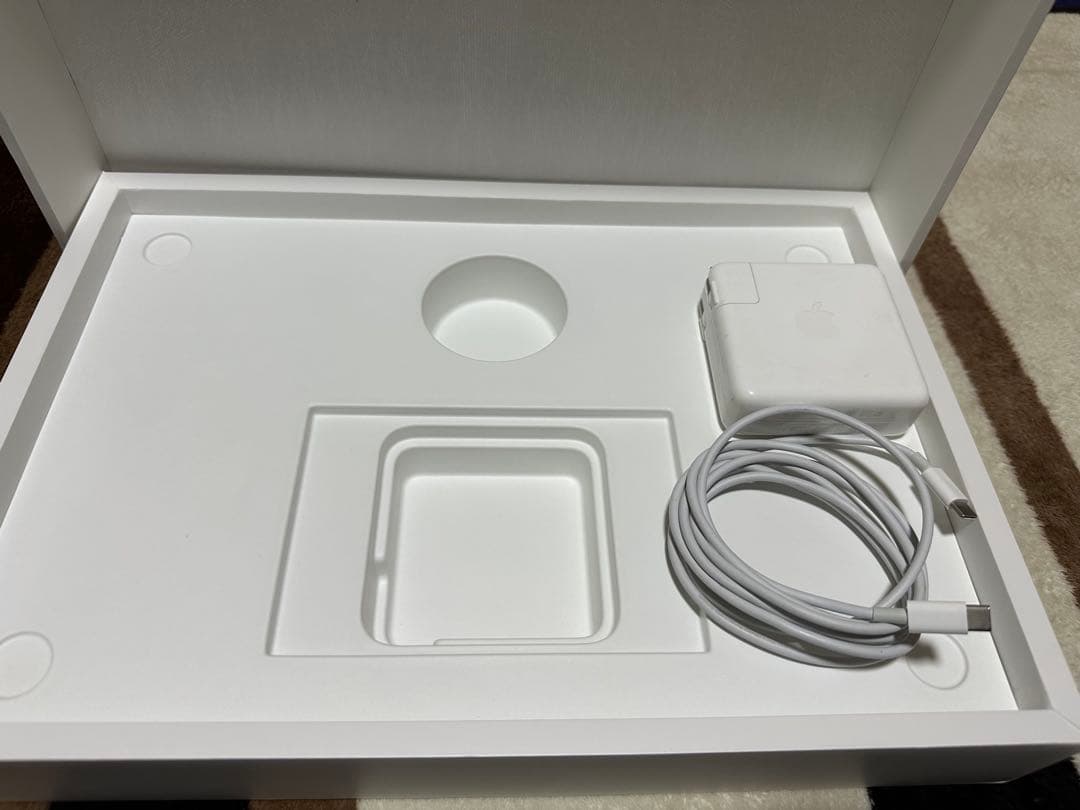 【中古】MacBook Pro 2019 i9 64GB 1TB CTO