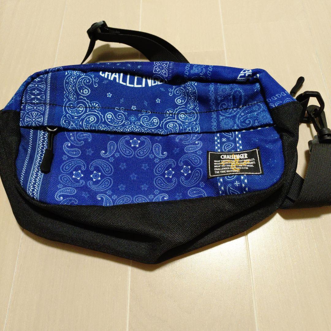 チャレンジャー　ショルダーポーチ　ネイビーバンダナ