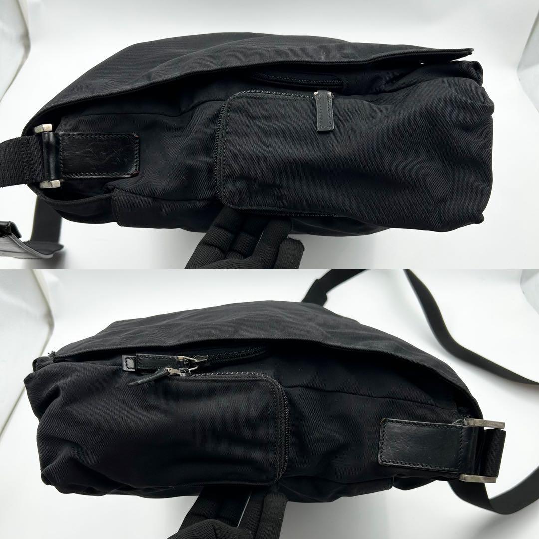 美品✨ グッチ ショルダーバッグ メッセンジャー ナイロン ブラック ロゴ