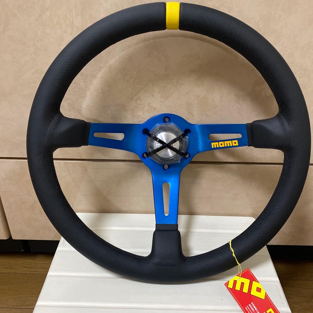 momo スポーツステアリング MOD.08 M-59 ブラックレザー350mm