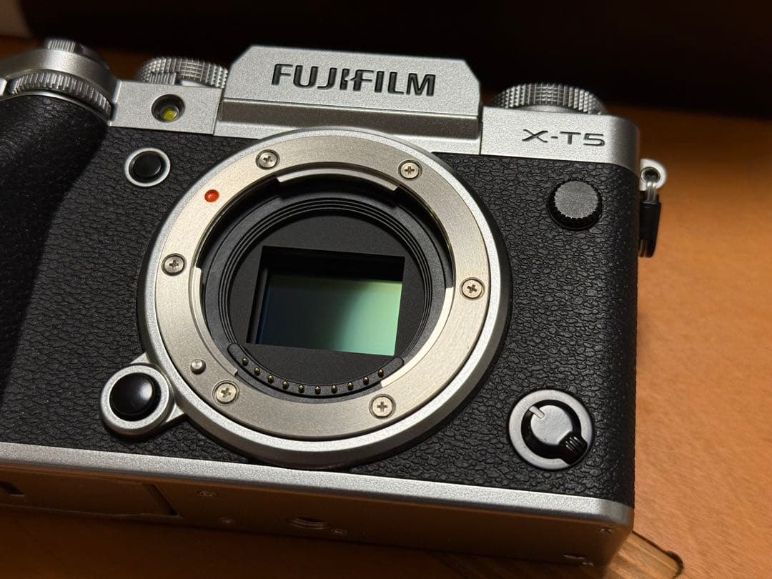 FUJIFILM X-T5 SIGMA 18-50mm F2.8 レンズ